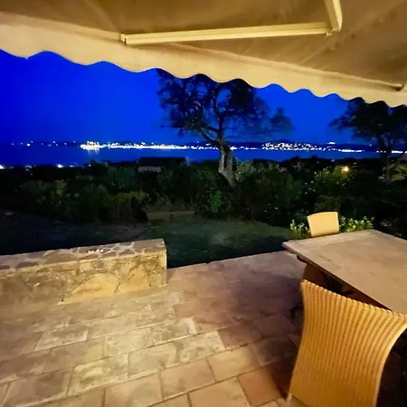 Maison Charmante A Avec Piscine Et Vue Sur La Mer
