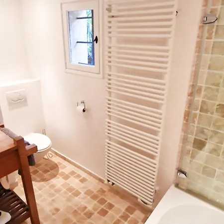 Maison Charmante A Avec Piscine Et Vue Sur La Mer Holiday home *