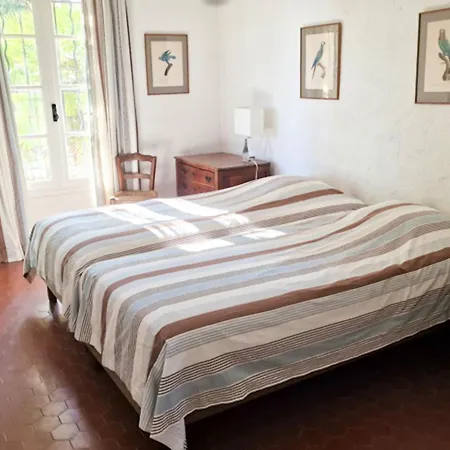 Maison Charmante A Avec Piscine Et Vue Sur La Mer Holiday home Sainte-Maxime