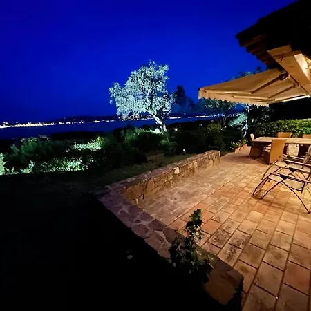 Maison Charmante A Avec Piscine Et Vue Sur La Mer